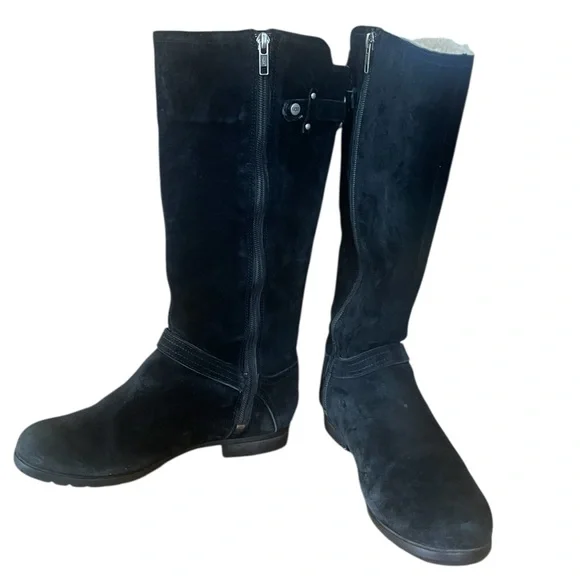 UGG Jillian knee high side zip black suede boots. Sherpalined. Size 7.5 GUC - Picture 6 of 16